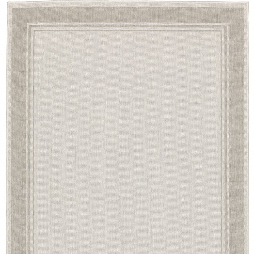 7' x 9' Gray and Ivory Indoor Outdoor Area Rug