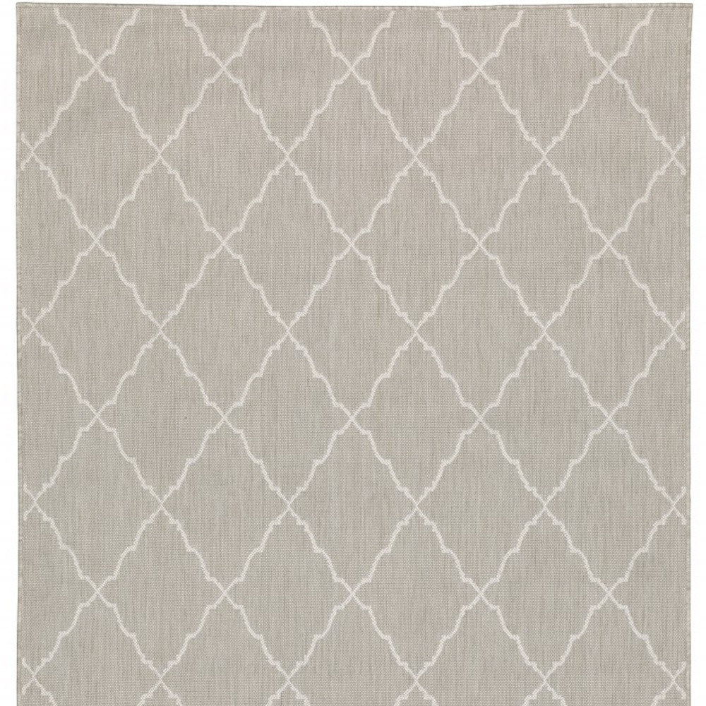 8' x 10' Gray and Ivory Indoor Outdoor Area Rug