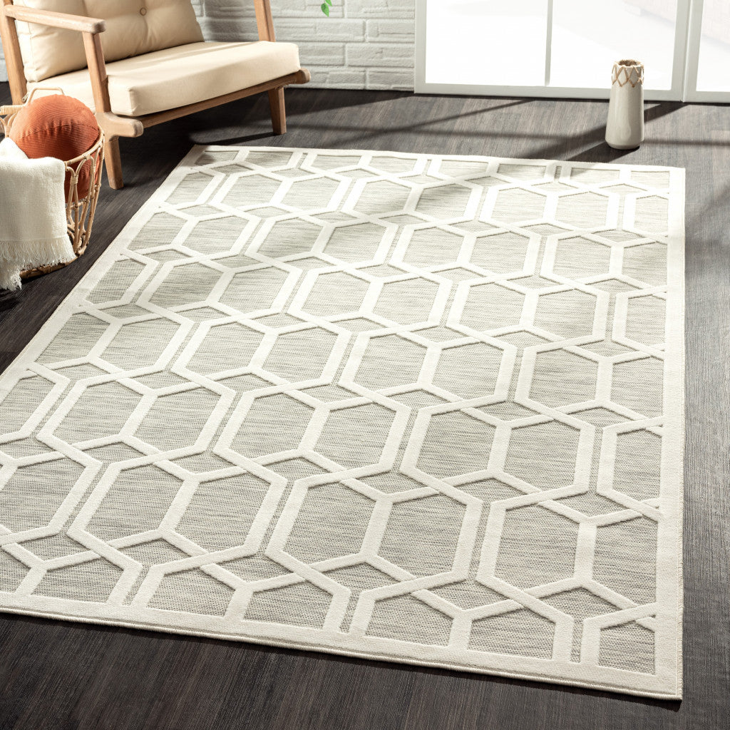 8' X 10' Gray And Ivory Geometric Stain Resistant Indoor Outdoor Area Rug