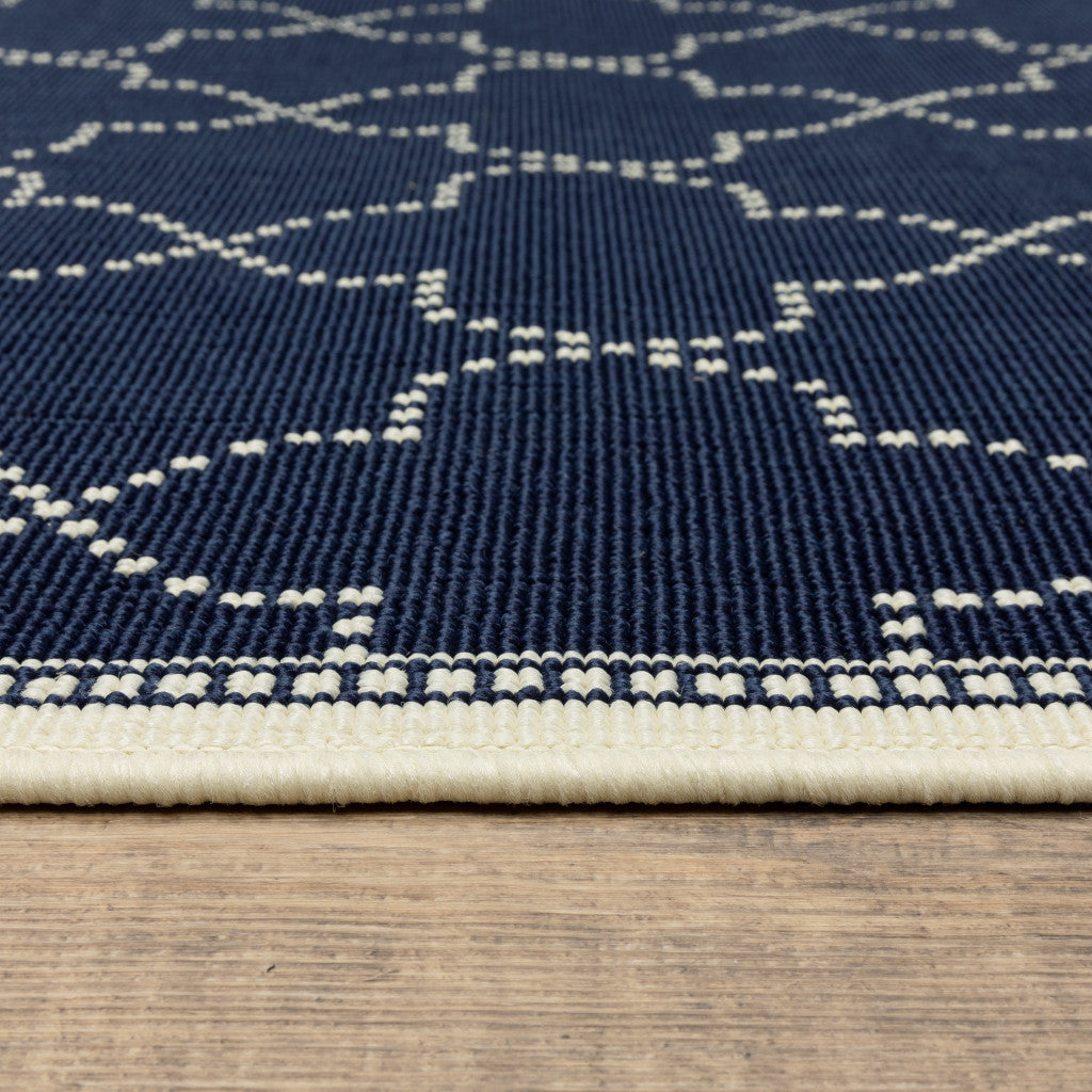 8' x 8' Blue and Ivory Round Geometric Stain Resistant Indoor Outdoor Area Rug