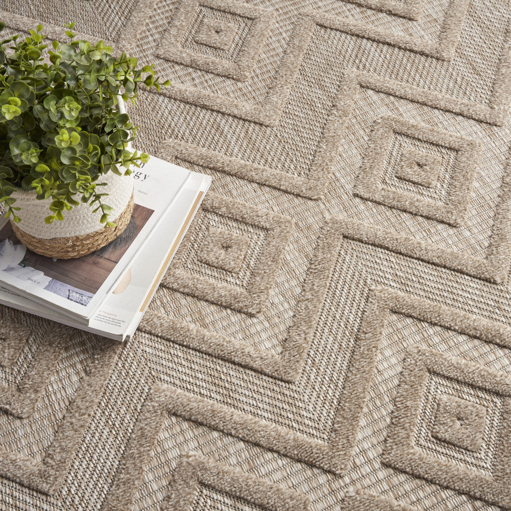 7' X 10' Beige Geometric Flatweave Area Rug