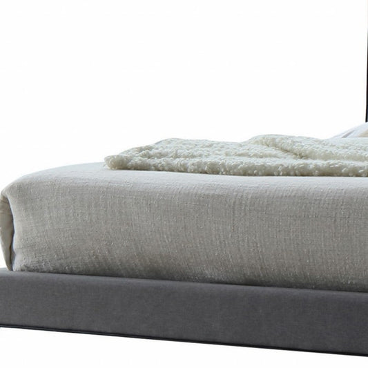 Tufted Light Gray Upholstered Linen Bed