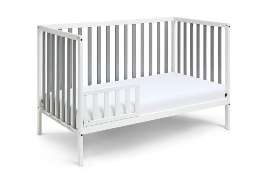 Gray and White Solid and Manufactured Wood Standard Three In One Convertible Crib