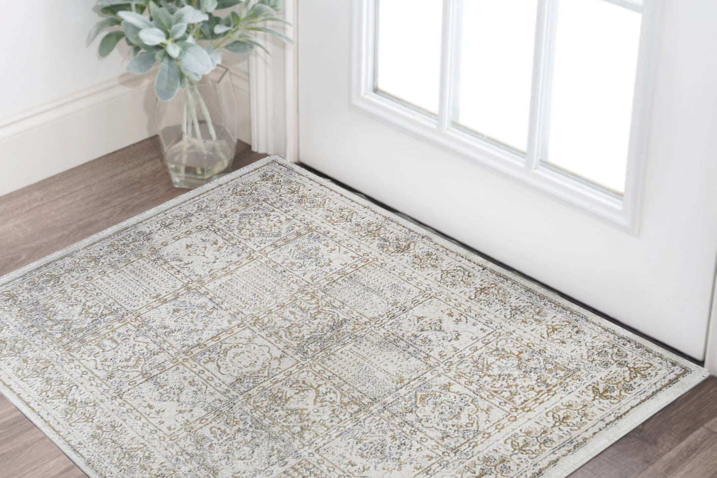 2' x 3' Ivory Oriental Distressed Area Rug With Fringe