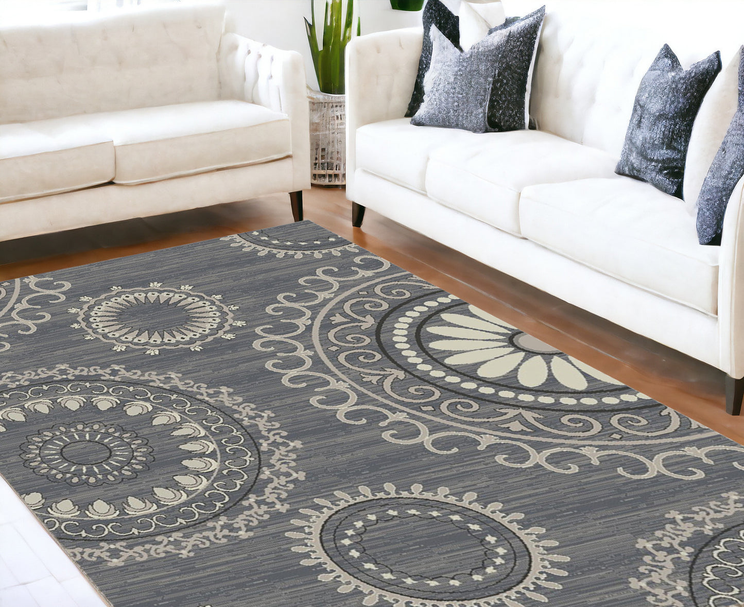 8' x 10' Gray and Ivory Geometric Area Rug