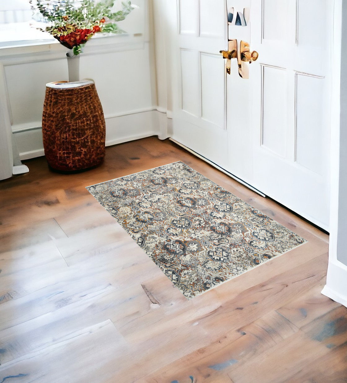 2' x 3' Rust Oriental Distressed Area Rug With Fringe