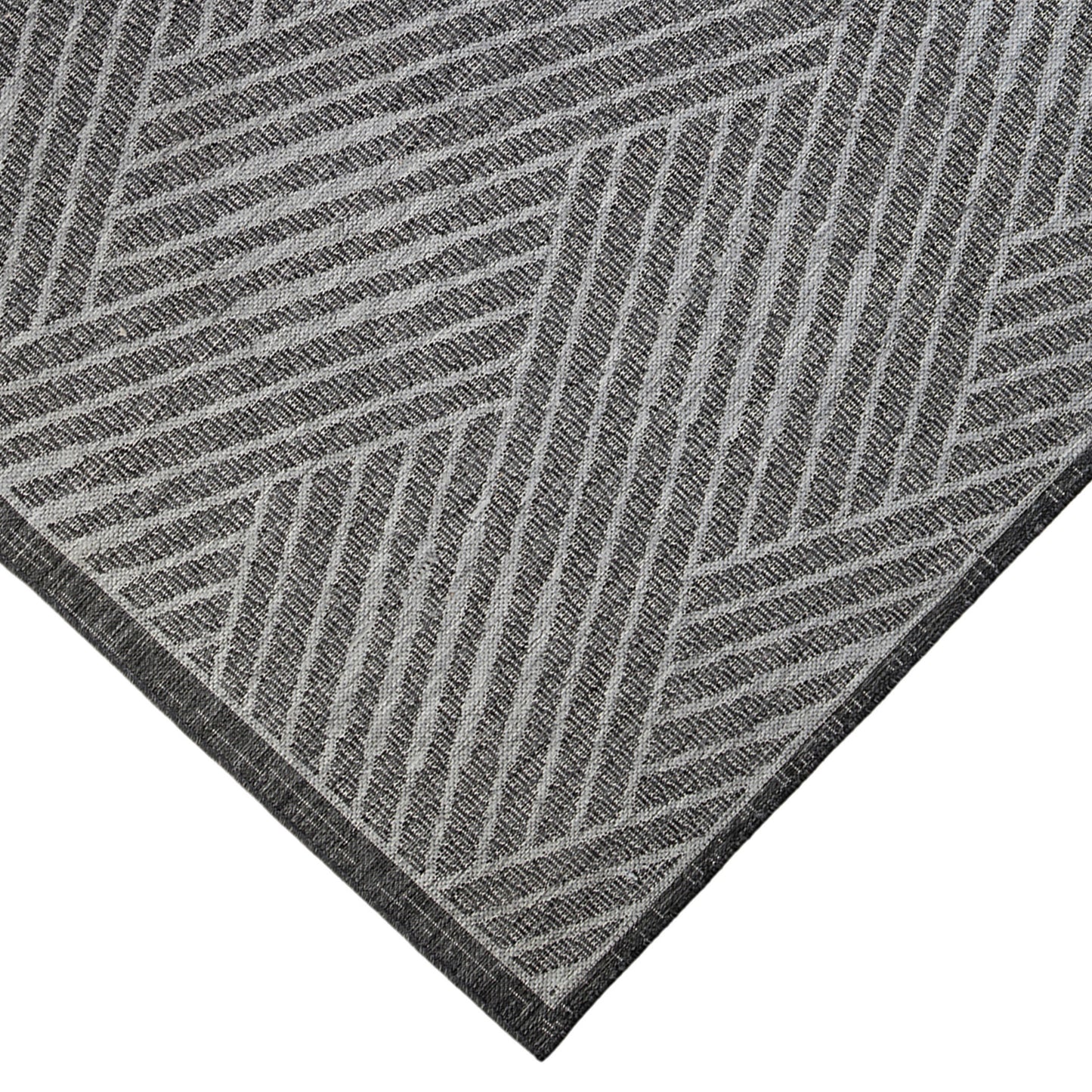 6' x 9' Gray and Blue Geometric Stain Resistant Indoor Outdoor Area Rug