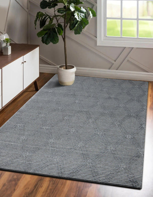 5' x 8' Gray and Ivory Geometric Hand Woven Non Skid Area Rug