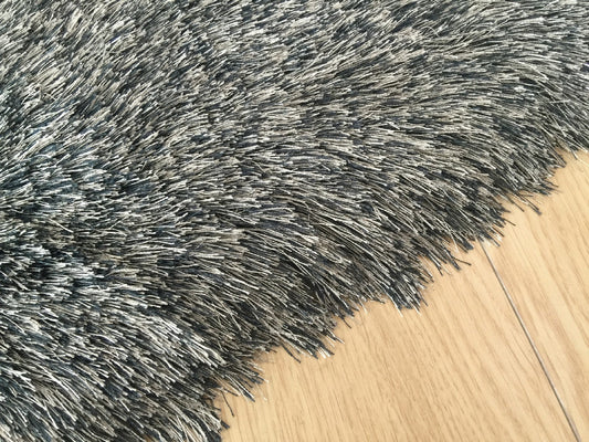 5' x 7' Gray Shag Hand Tufted Area Rug