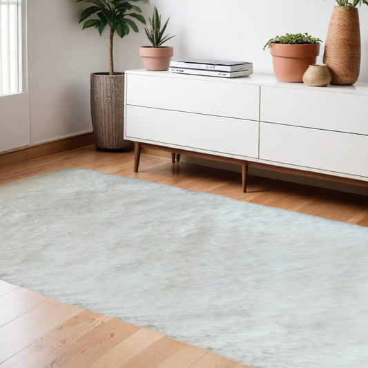 5' x 7' White Shag Hand Tufted Area Rug
