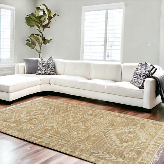 8' x 10' Natural and Ivory Medallion Hand Woven Area Rug
