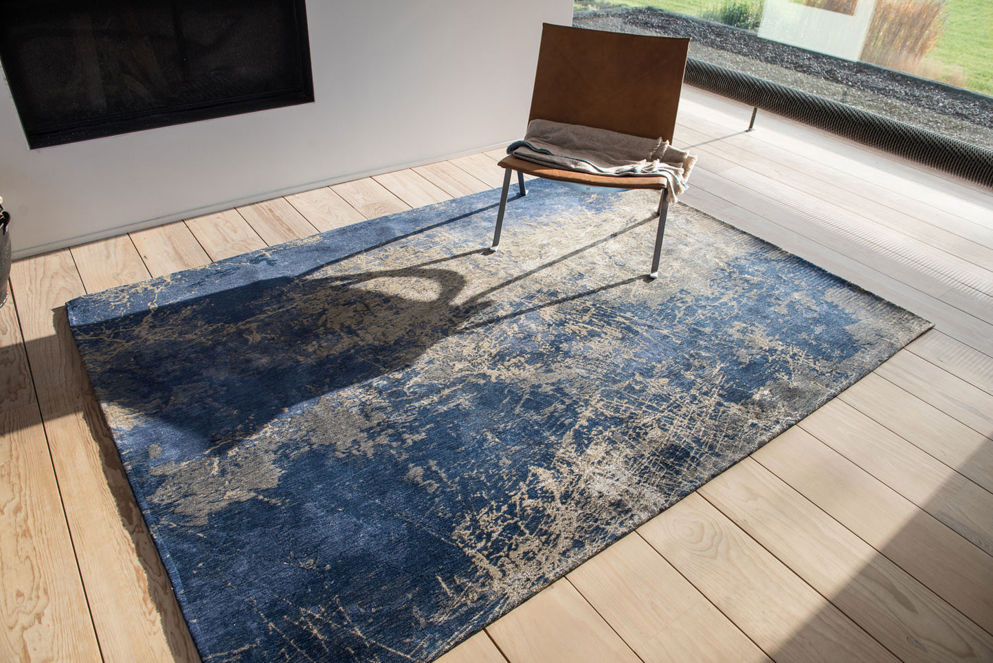 7' x 9' Blue and Gray Abstract Non Skid Area Rug