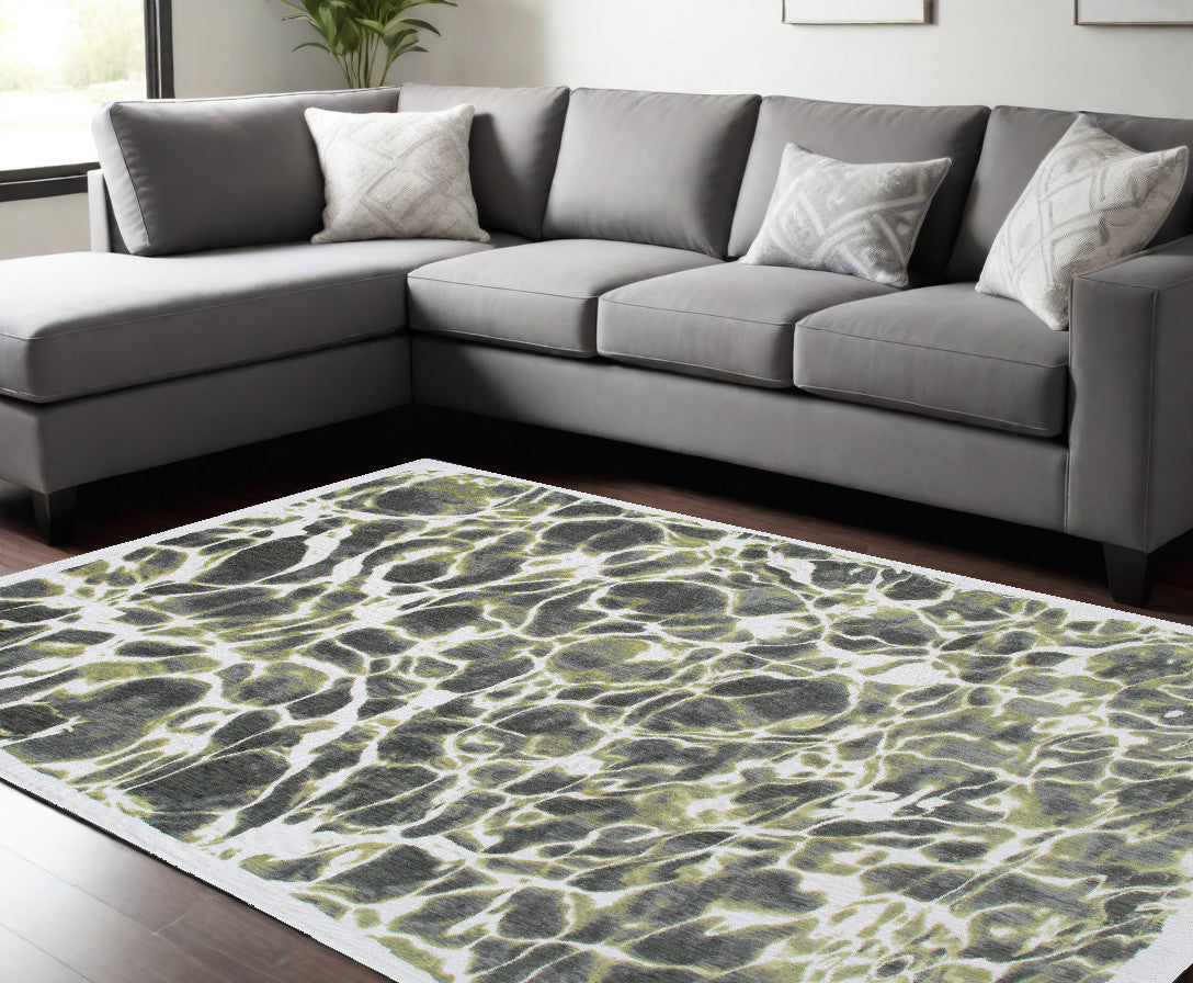 7' x 9' Green and White Abstract Non Skid Area Rug