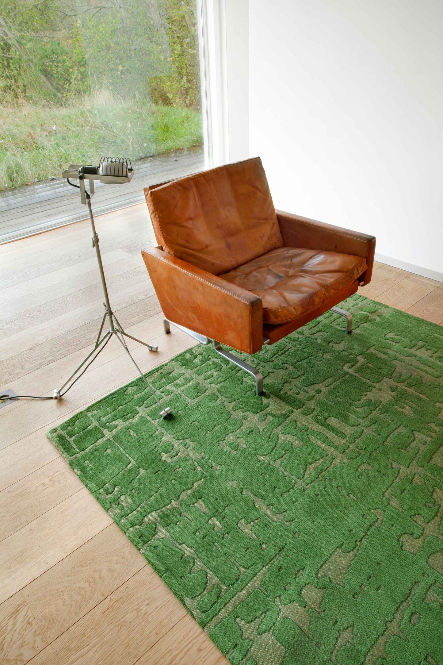 7' x 9' Green Abstract Non Skid Area Rug