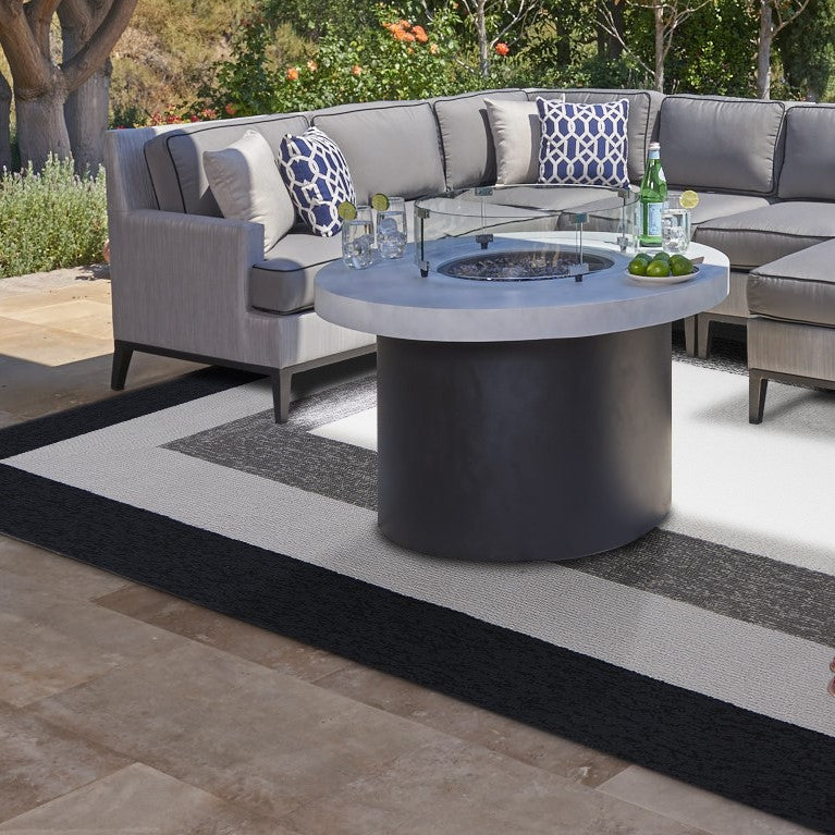 7'X10' Charcoal Grey Hand Hooked Uv Treated Bordered Indoor Outdoor Area Rug