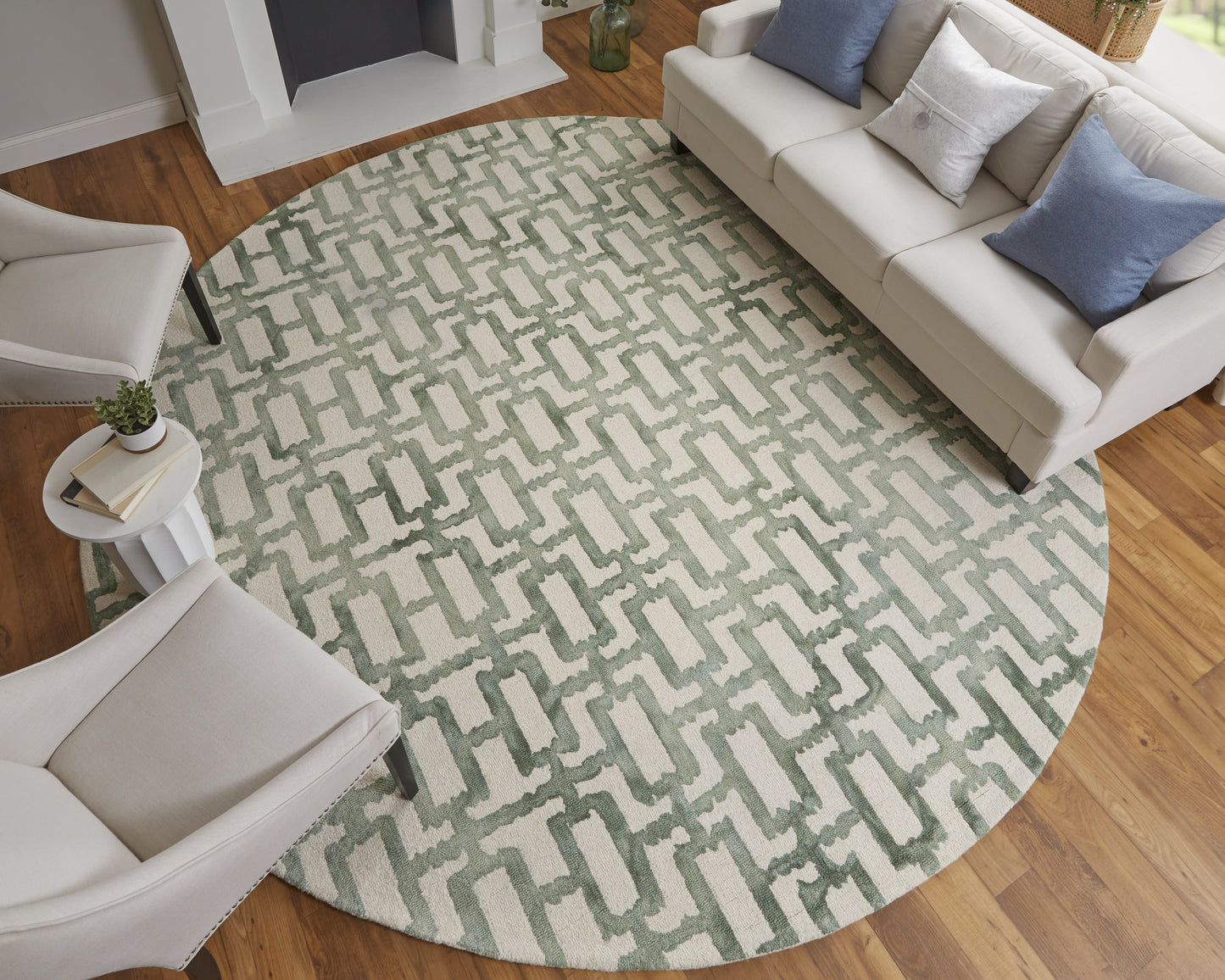 10' Ivory and Green Round Trellis Hand Tufted Area Rug