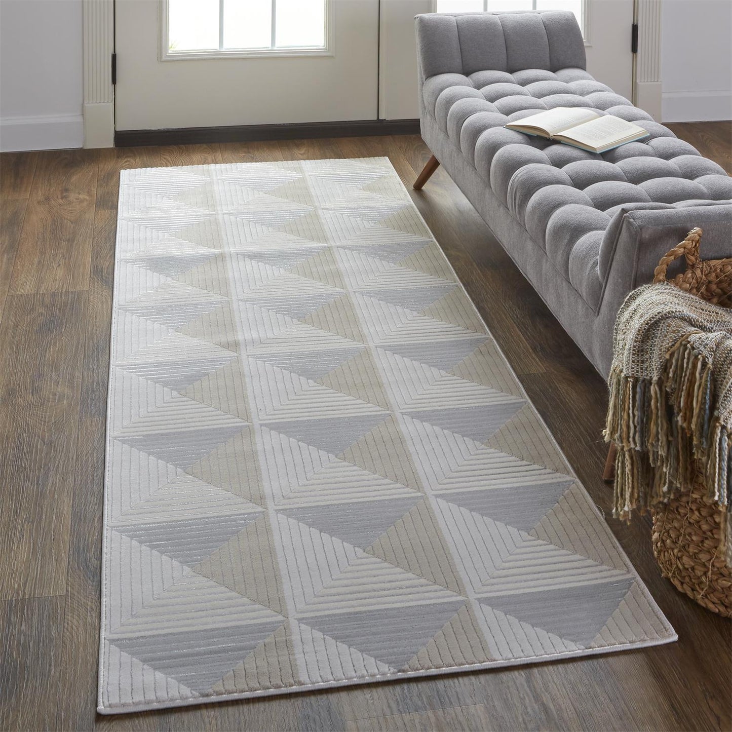 8' Gray and Ivory Geometric Power Loom Runner Rug