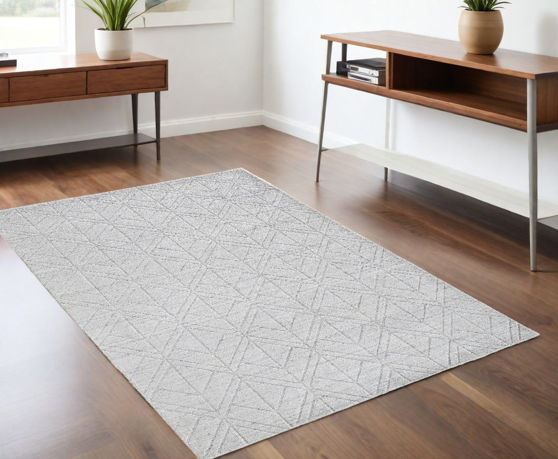 4' x 6' White and Silver Geometric Hand Woven Area Rug
