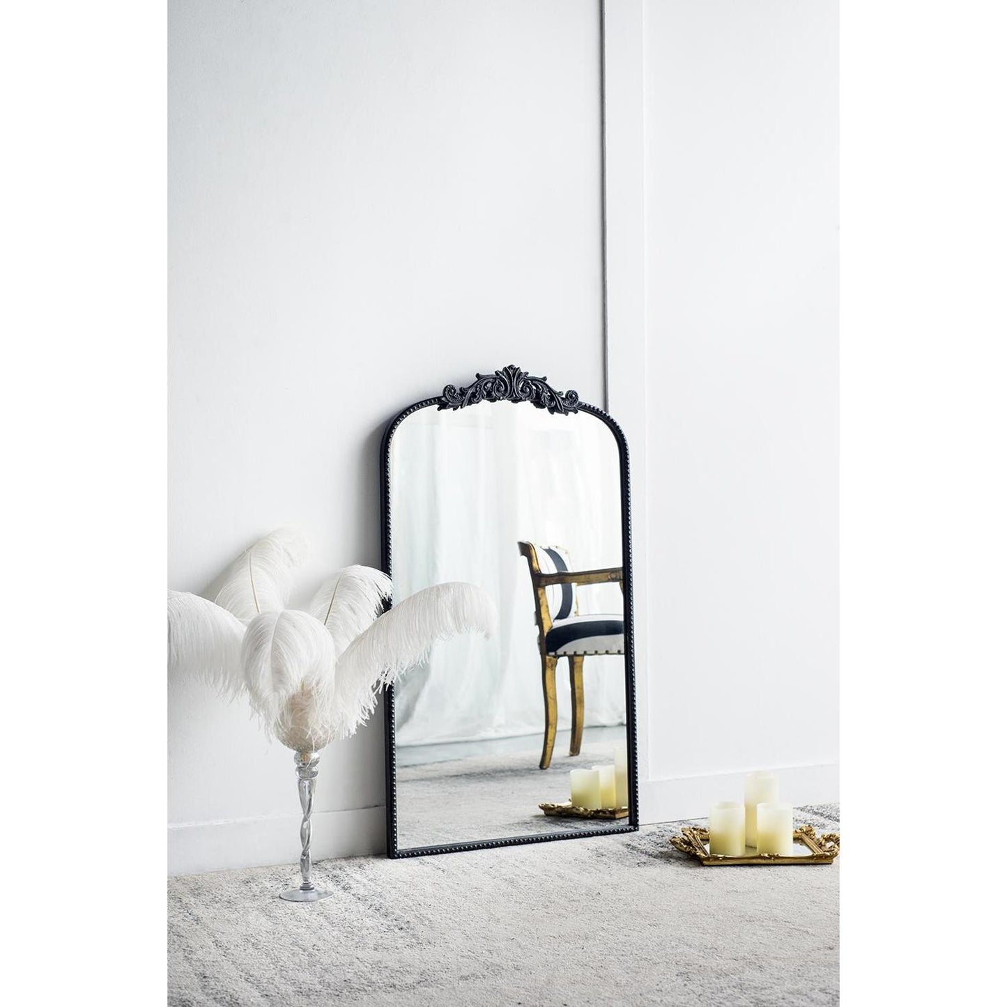 42" Black Crowned Top Framed Accent Mirror