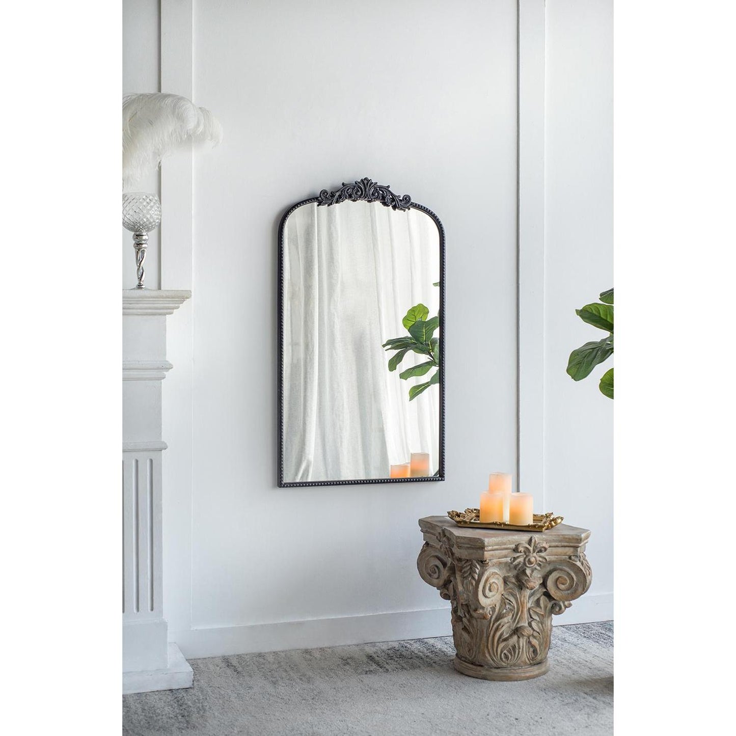 42" Black Crowned Top Framed Accent Mirror